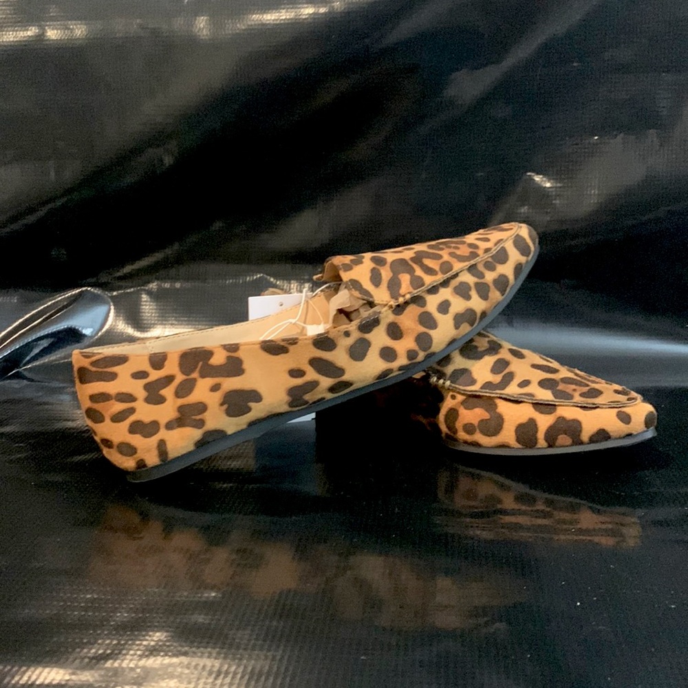 A new day Brown/Micha cheetah print flats,women size9 with memory foam.NWT